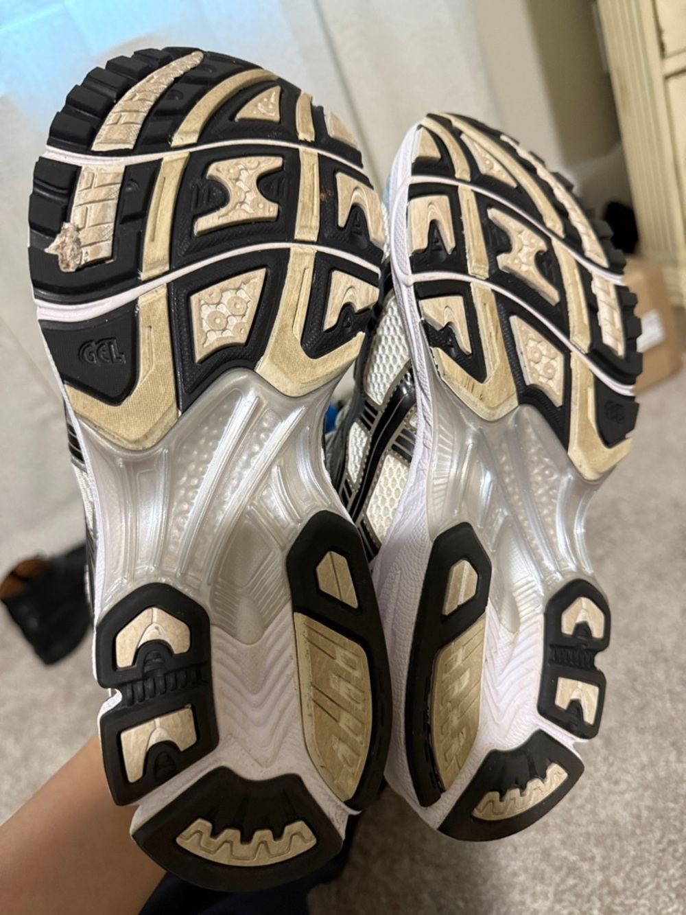ASICS Men’s Kayano 14 White and Silver Lace-Up Athletic Sneakers - Picture 4 of 5